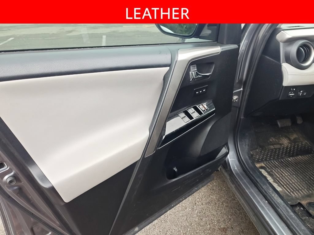 Used 2017 Toyota RAV4 Limited w/ Advanced Technology Package AWD/4WD image 5