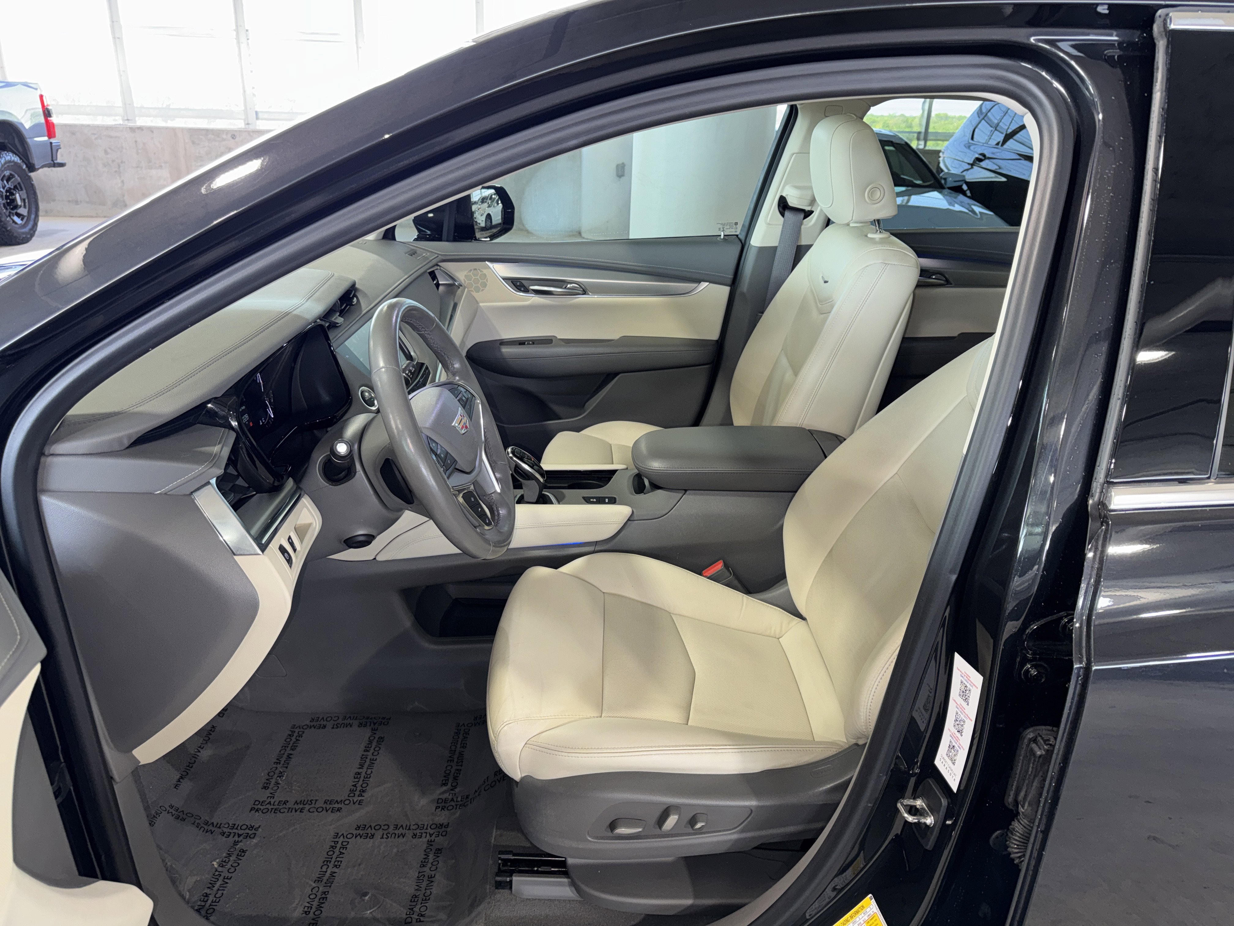 Used 2019 Cadillac XT5 Premium Luxury FWD image 19