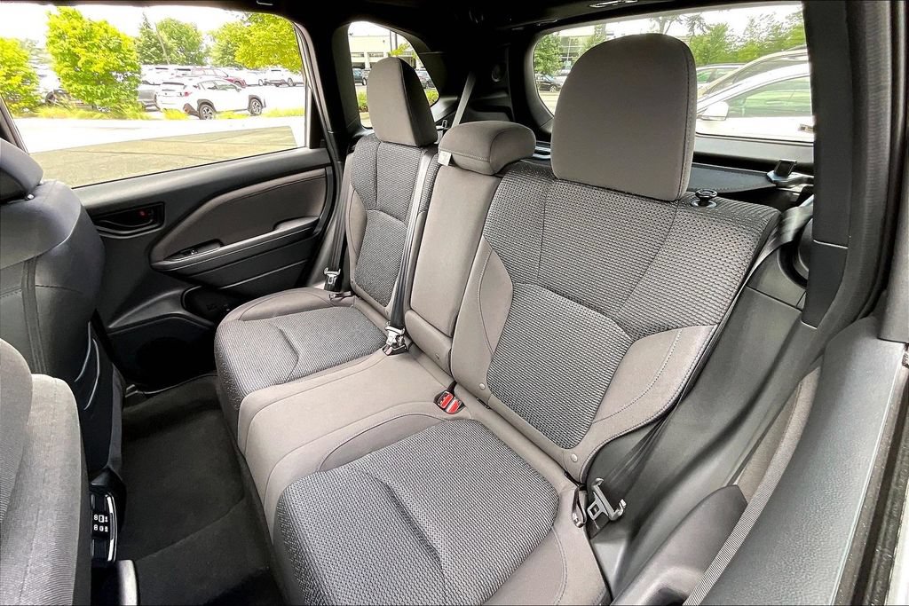 Certified 2025 Subaru Forester Premium AWD/4WD image 29