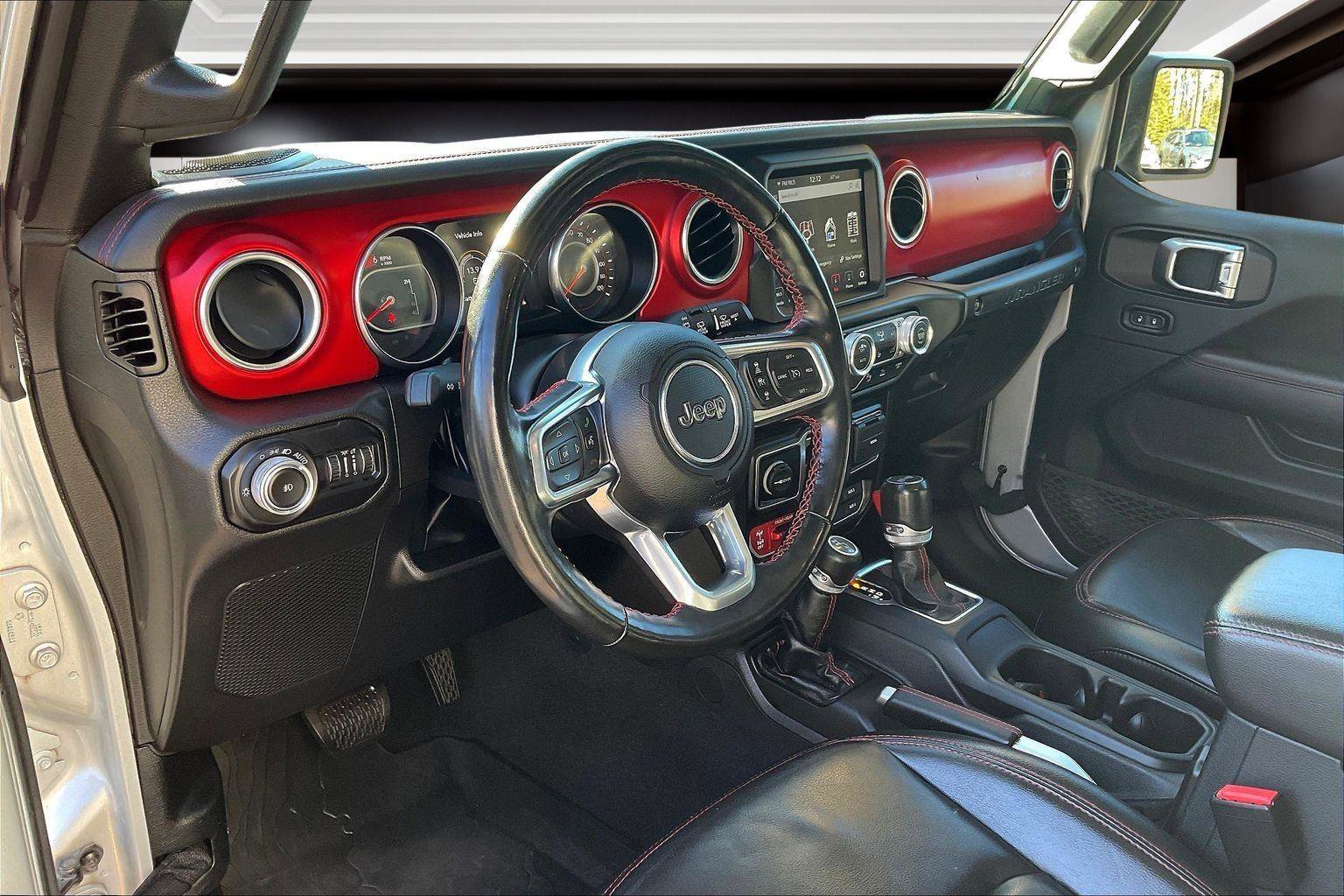 Used 2022 Jeep Wrangler Unlimited Rubicon w/ Steel Bumper Group image 13