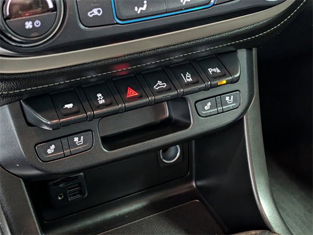 Certified 2021 GMC Canyon Denali image 23