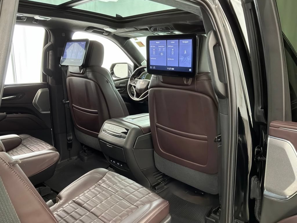 Used 2021 Cadillac Escalade Premium Luxury Platinum AWD/4WD image 31