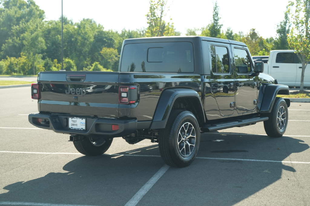 New 2026 Jeep Gladiator Sport AWD/4WD image 7