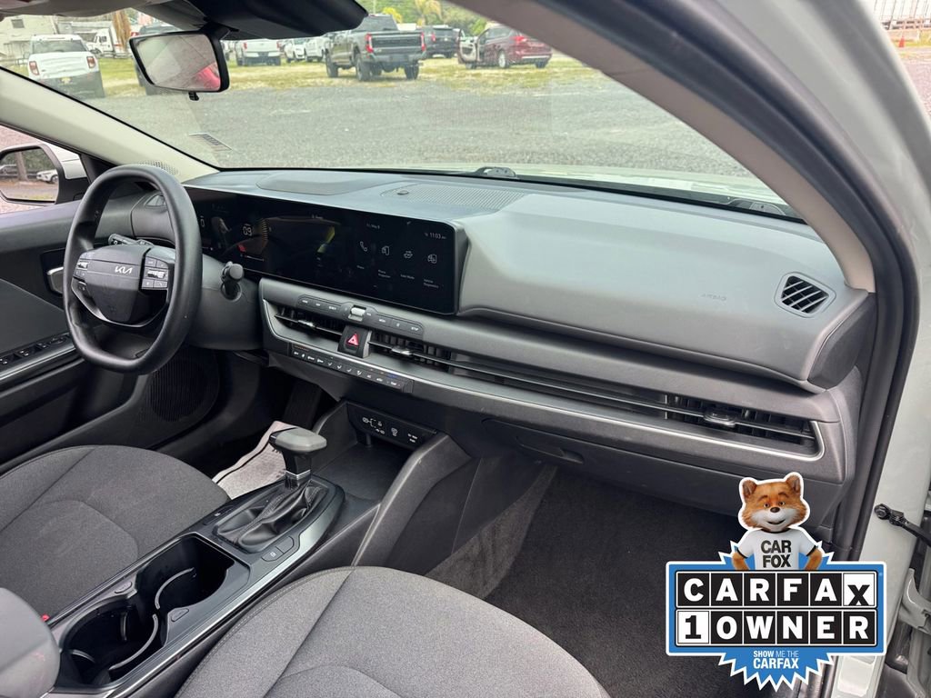 Used 2025 Kia K4 FWD image 19