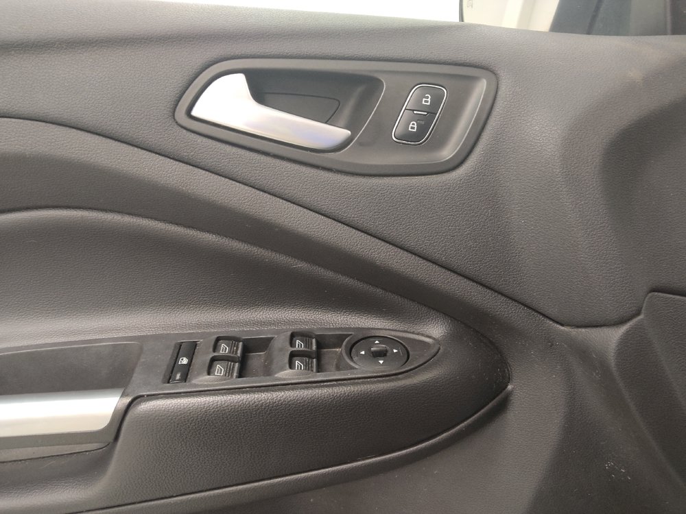 Used 2019 Ford Escape SEL FWD image 27