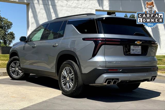 Used 2024 Chevrolet Traverse LT image 12