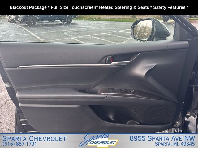 Used 2024 Toyota Camry SE FWD image 9