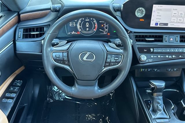 Used 2023 Lexus ES 250 w/ Premium Package AWD/4WD image 16