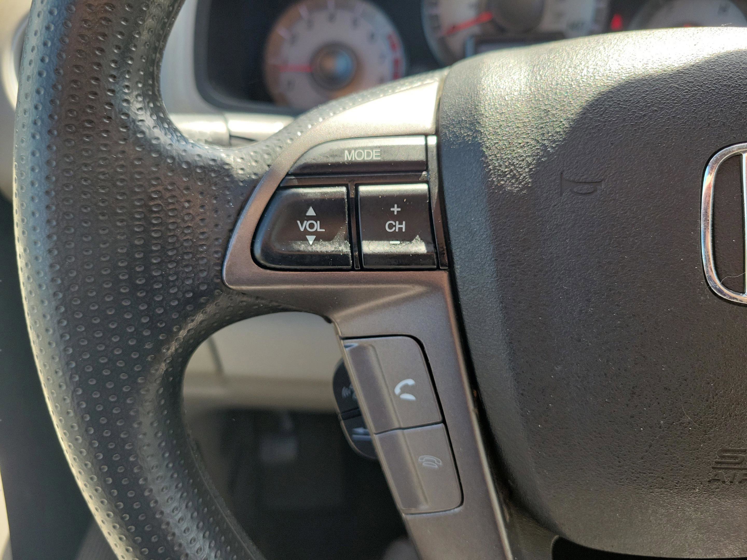 Used 2015 Honda Pilot LX image 28