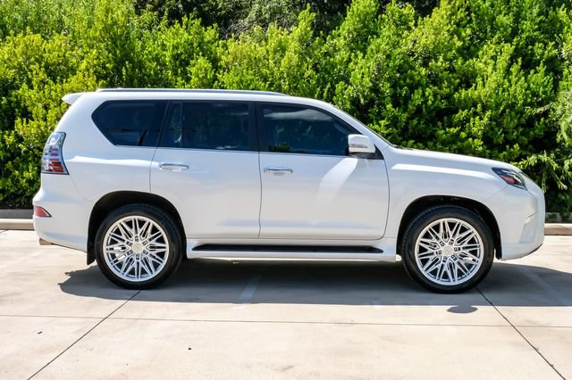 Used 2022 Lexus GX 460 Premium AWD/4WD image 10