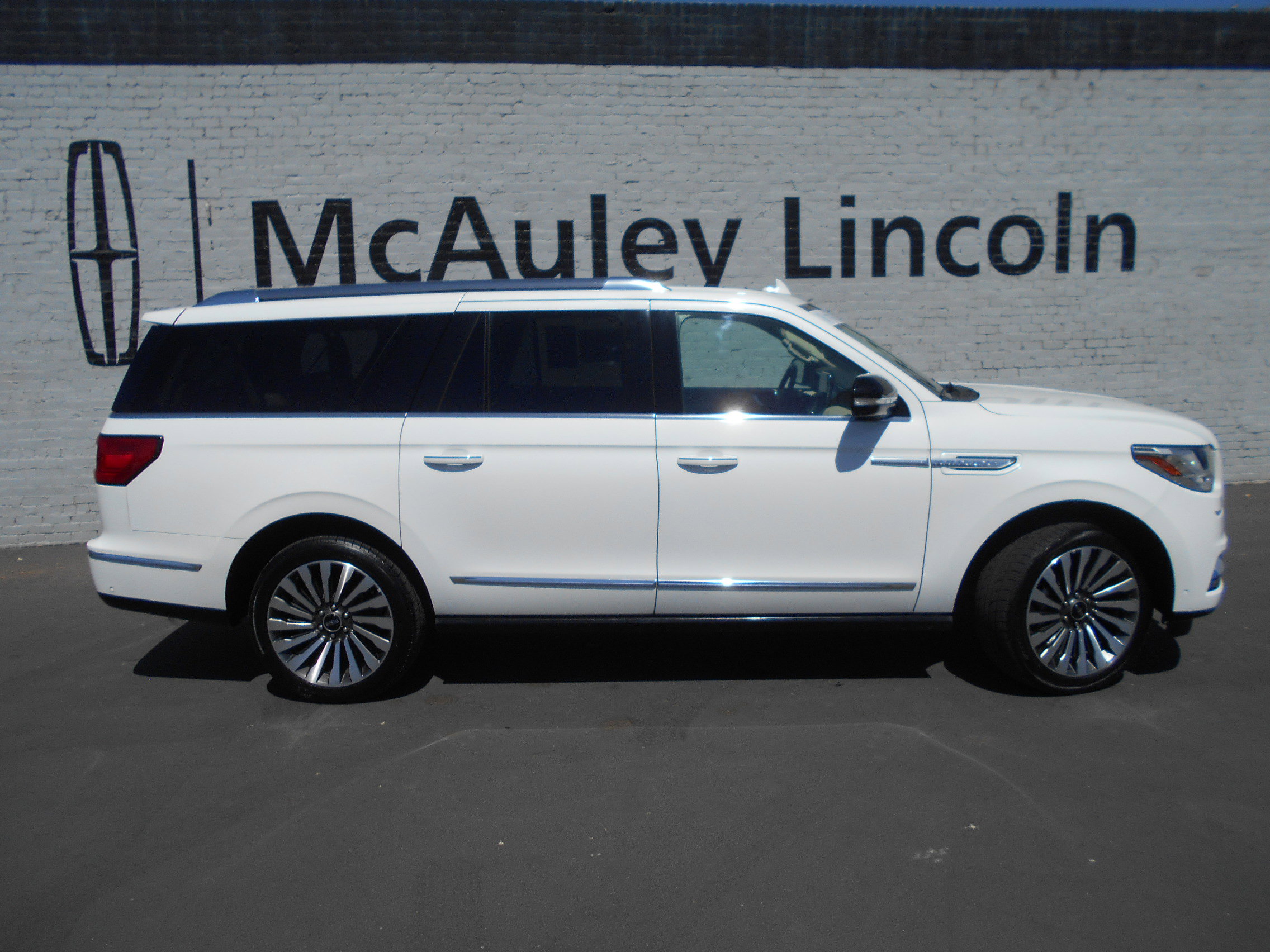Certified 2021 Lincoln Navigator L Reserve w/ Luxury Package