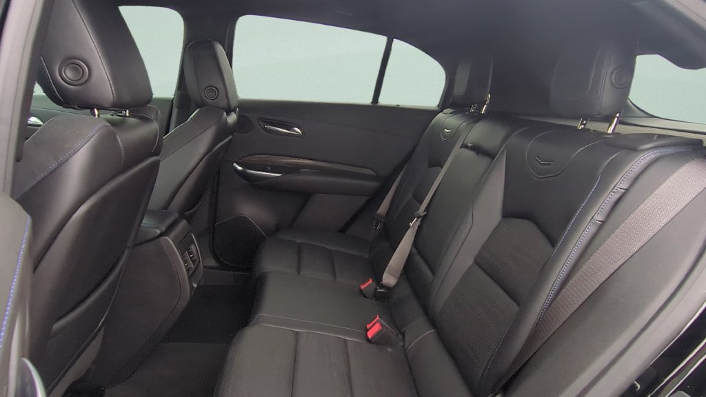 Used 2024 Cadillac XT4 Sport FWD image 10