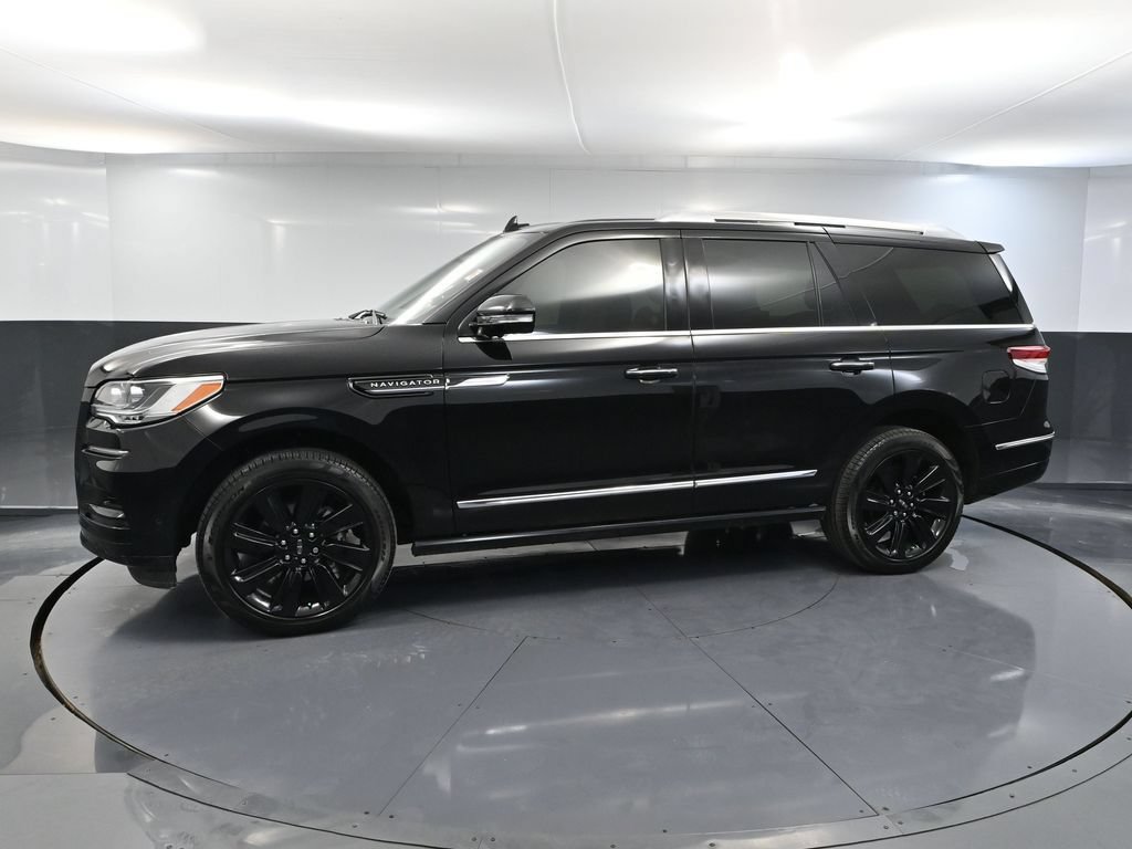Used 2024 Lincoln Navigator Reserve w/ Equipment Group 201A AWD/4WD image 11