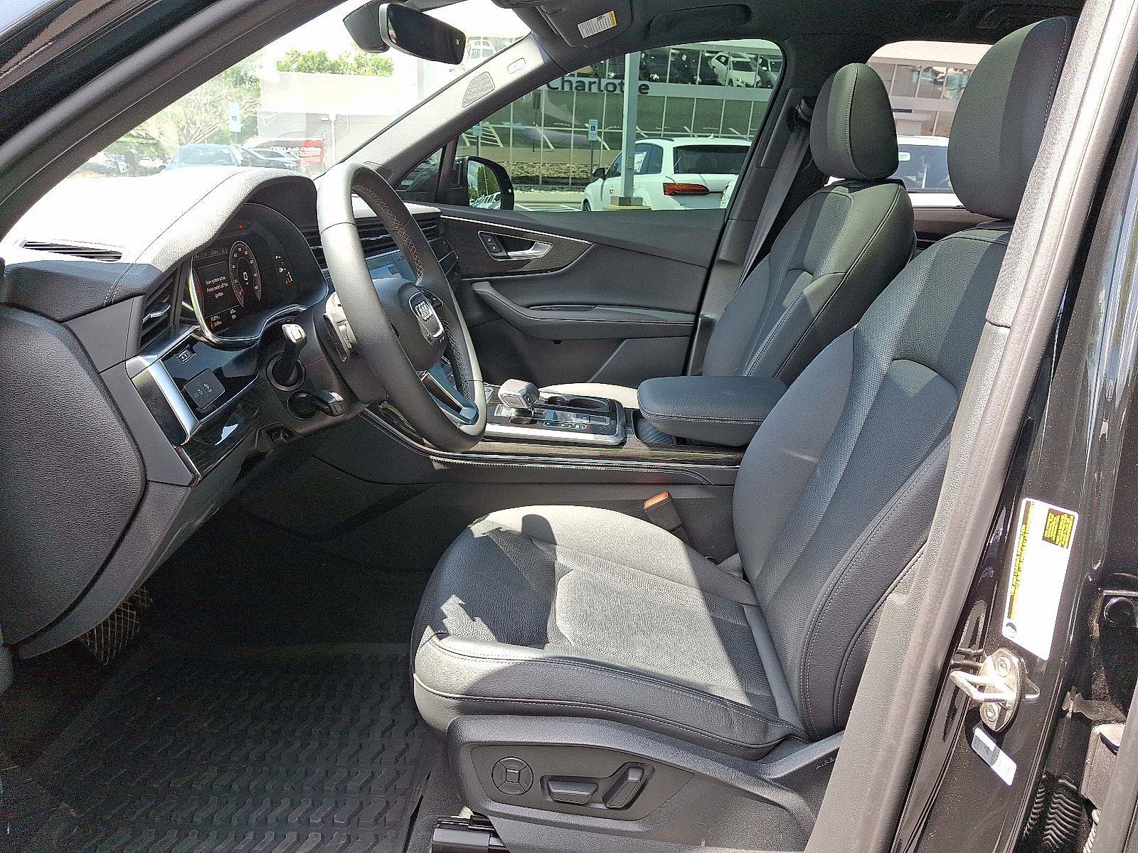 Used 2025 Audi Q7 3.0T Premium Plus image 13