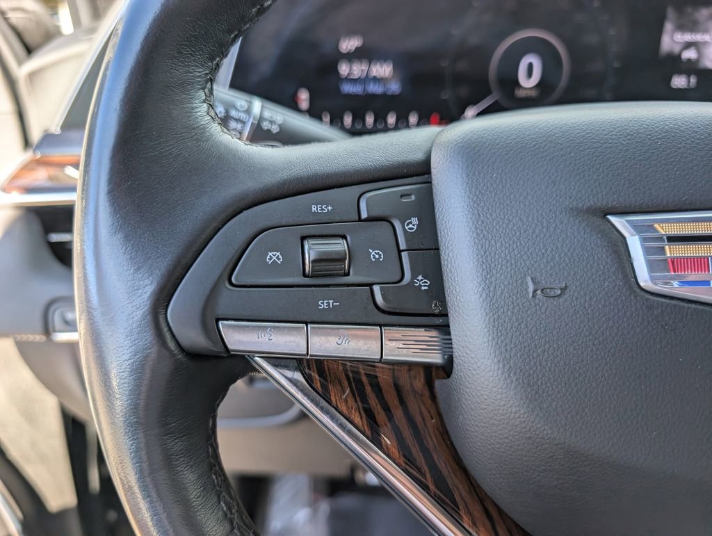 Used 2023 Cadillac Escalade Premium Luxury image 23