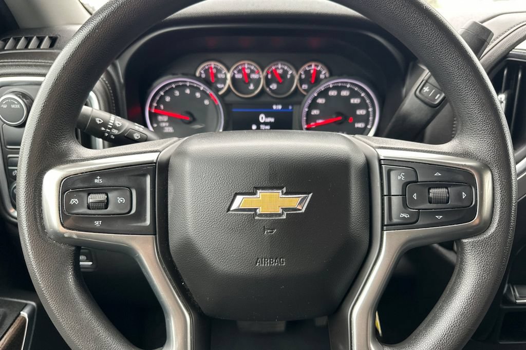 Used 2020 Chevrolet Silverado 1500 LT RWD image 23