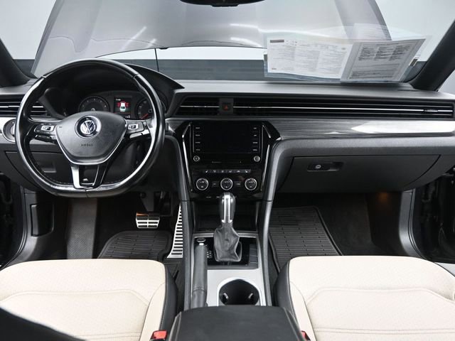 Used 2021 Volkswagen Passat 2.0T R-Line image 24
