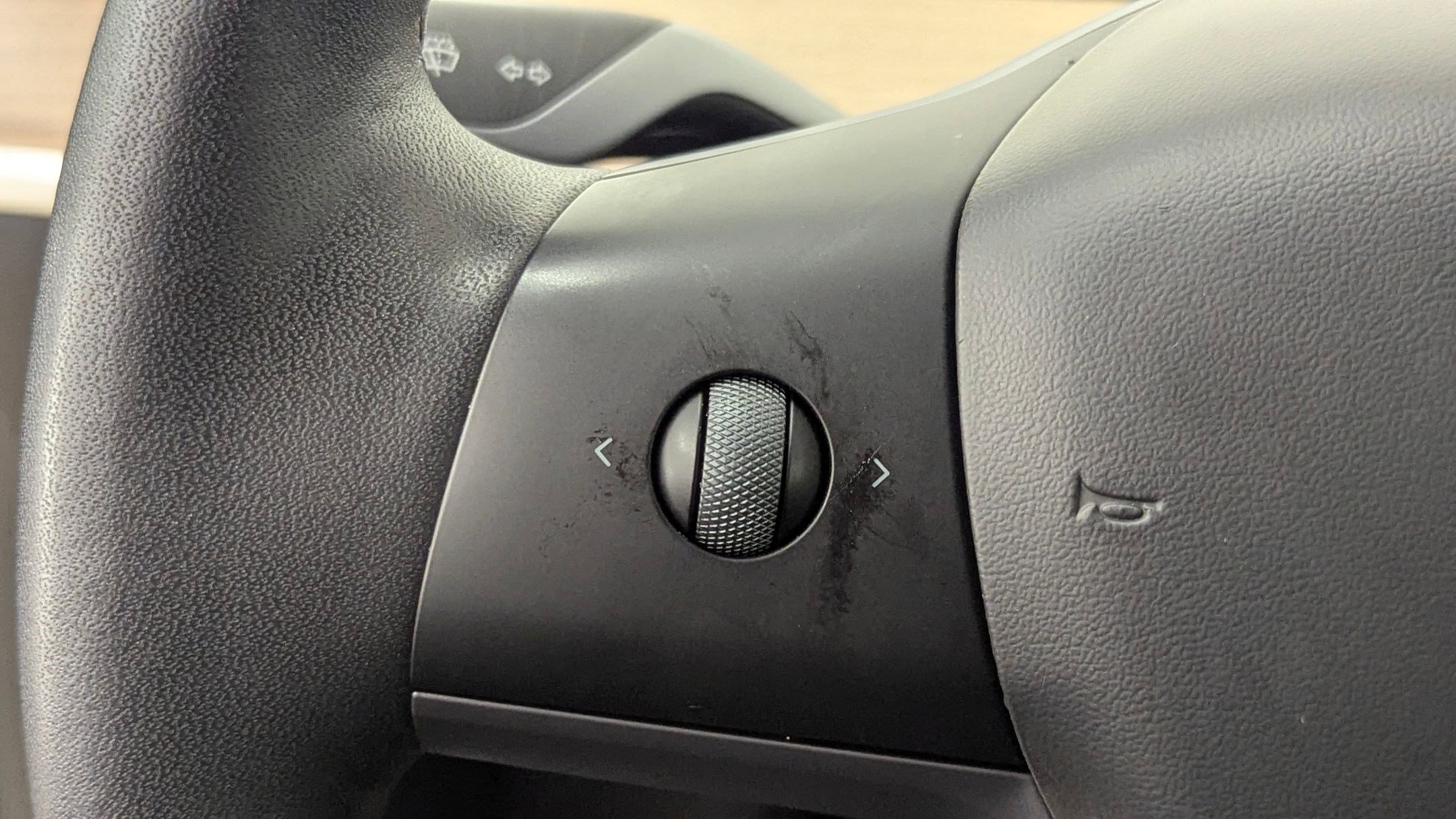 Used 2023 Tesla Model 3 Standard Range image 17