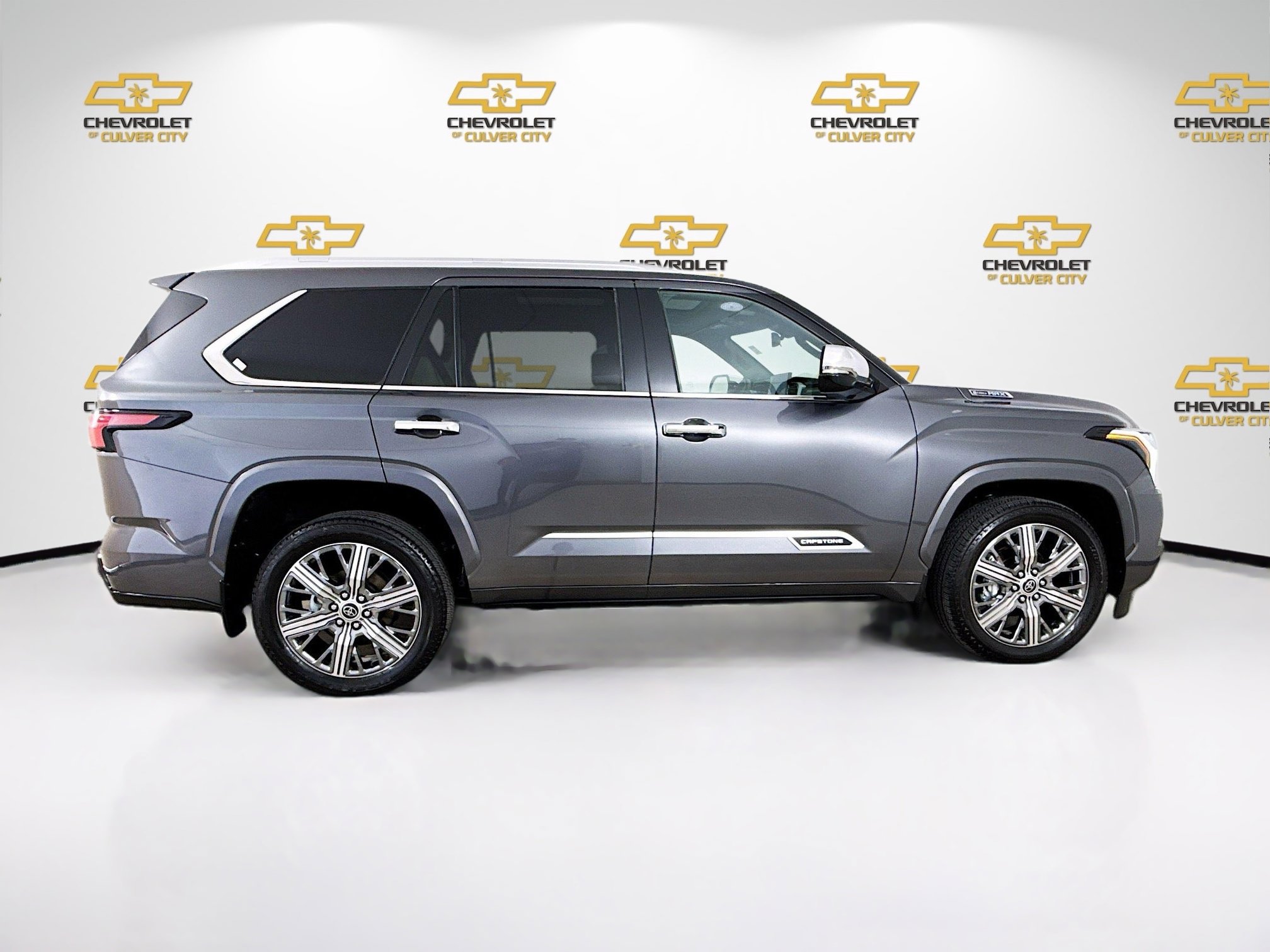 Used 2024 Toyota Sequoia Capstone image 8