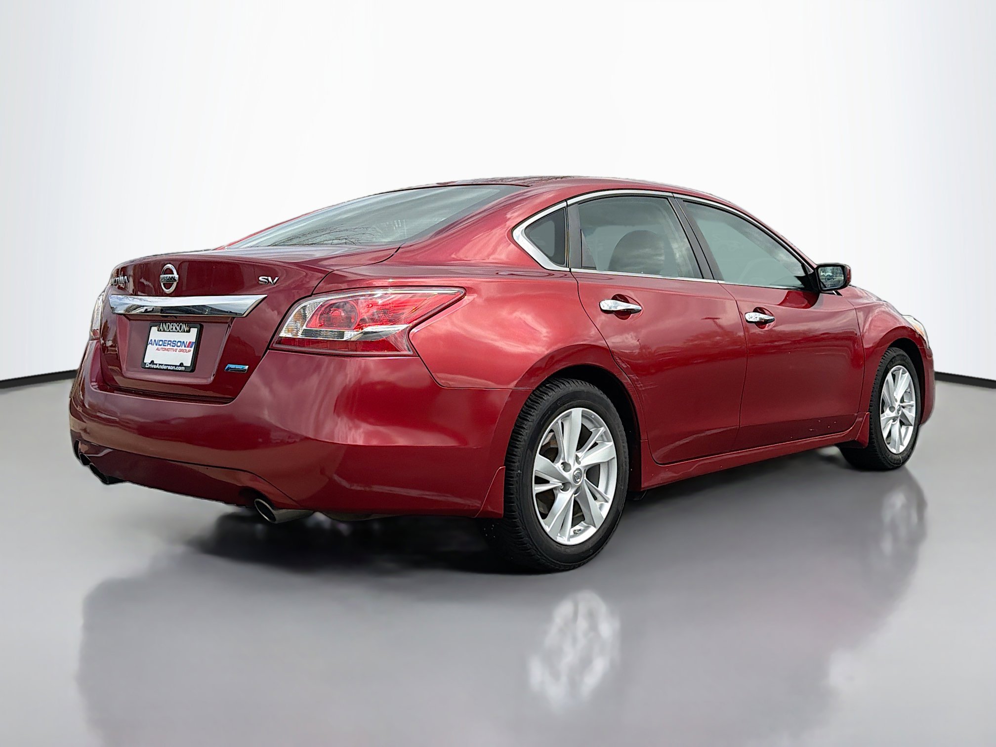 Used 2013 Nissan Altima 2.5 SV image 2