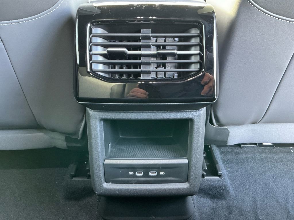 New 2026 Volkswagen ID.4 Pro image 19