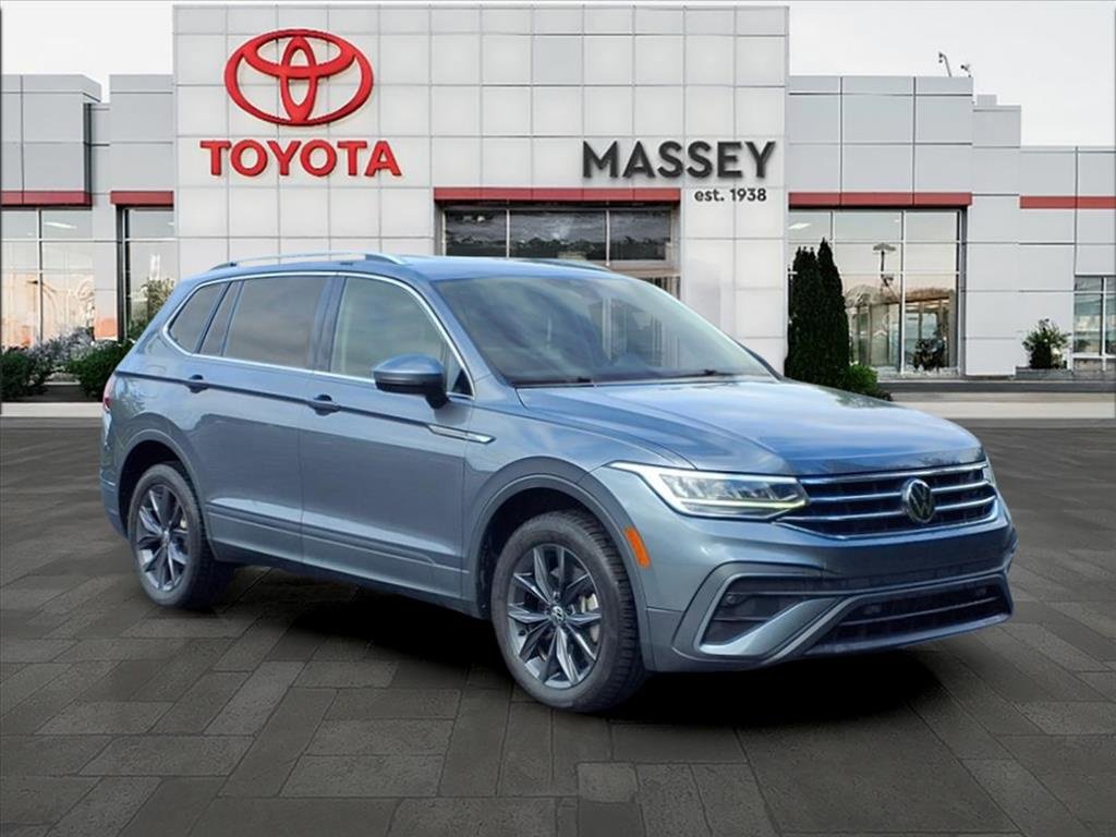Used 2022 Volkswagen Tiguan SE