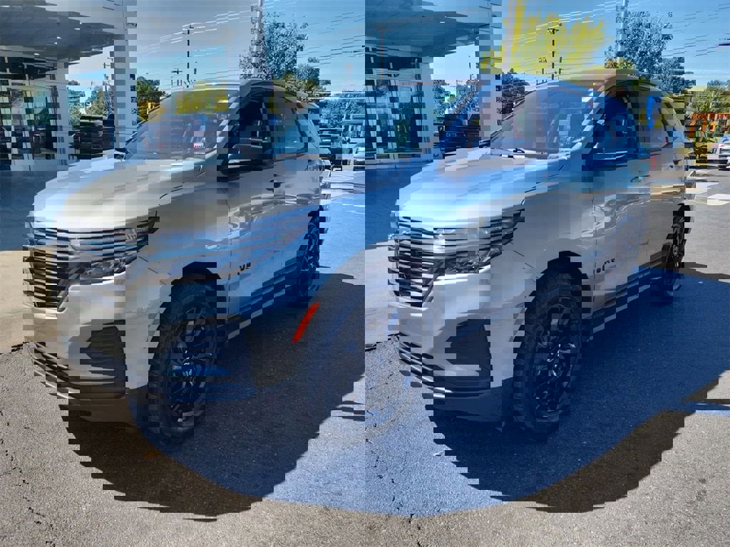 Certified 2023 Chevrolet Equinox LS w/ Sport Edition image 5