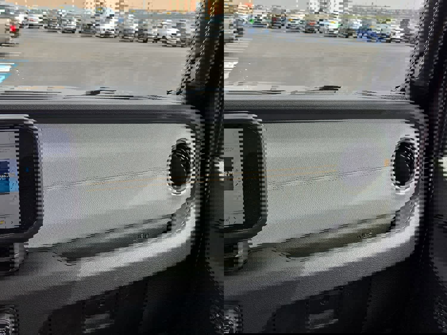 Used 2025 Jeep Gladiator Sport image 37