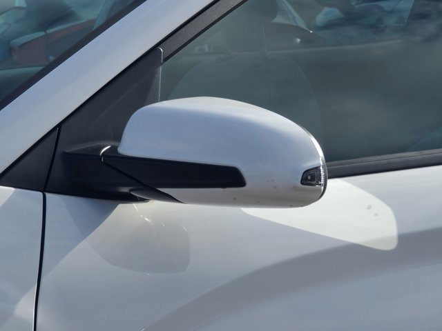 Used 2023 Hyundai Kona SEL image 4