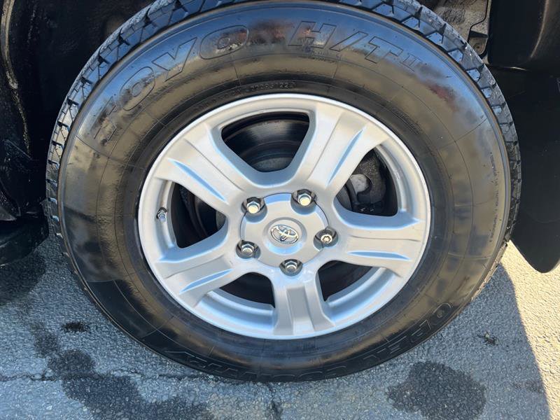 Used 2012 Toyota Sequoia SR5 w/ Premium Pkg image 7