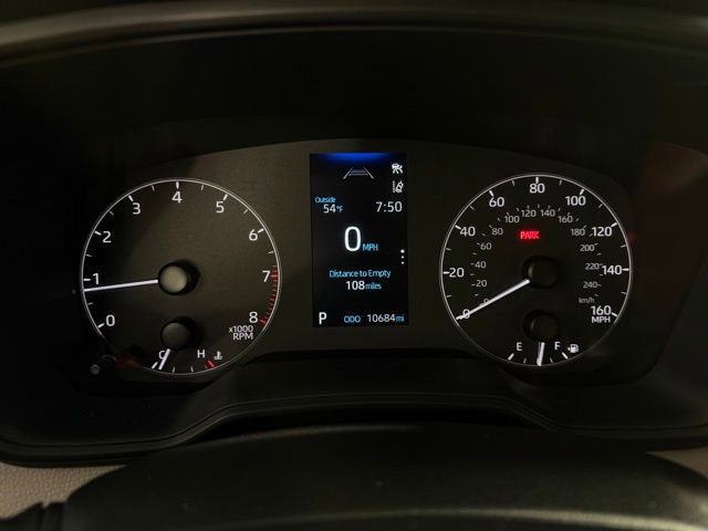Used 2024 Toyota Corolla Cross L image 18