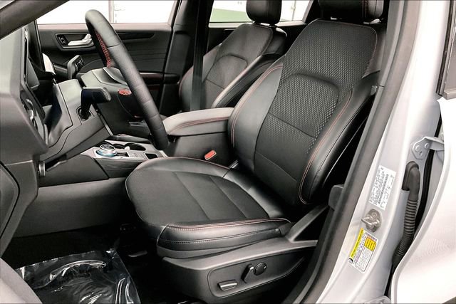Used 2025 Ford Escape ST-Line w/ Equipment Group 301A FWD image 23