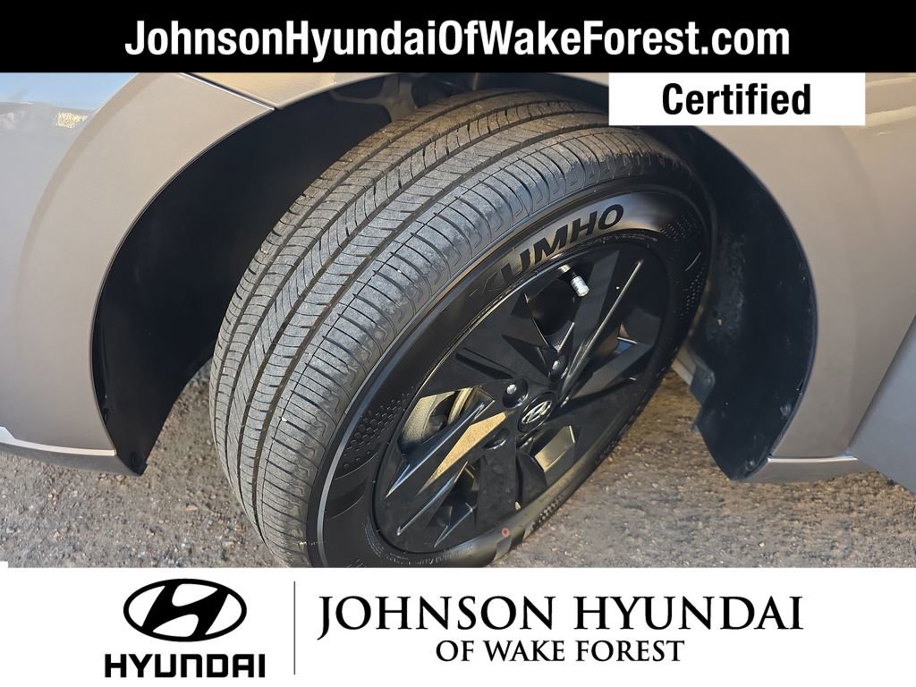 Certified 2023 Hyundai Elantra SEL w/ Preferred Accessory Package image 37