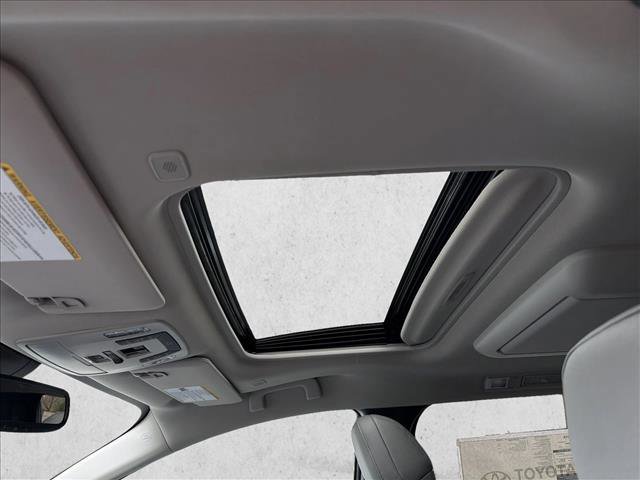 New 2026 Toyota Sienna XLE image 19