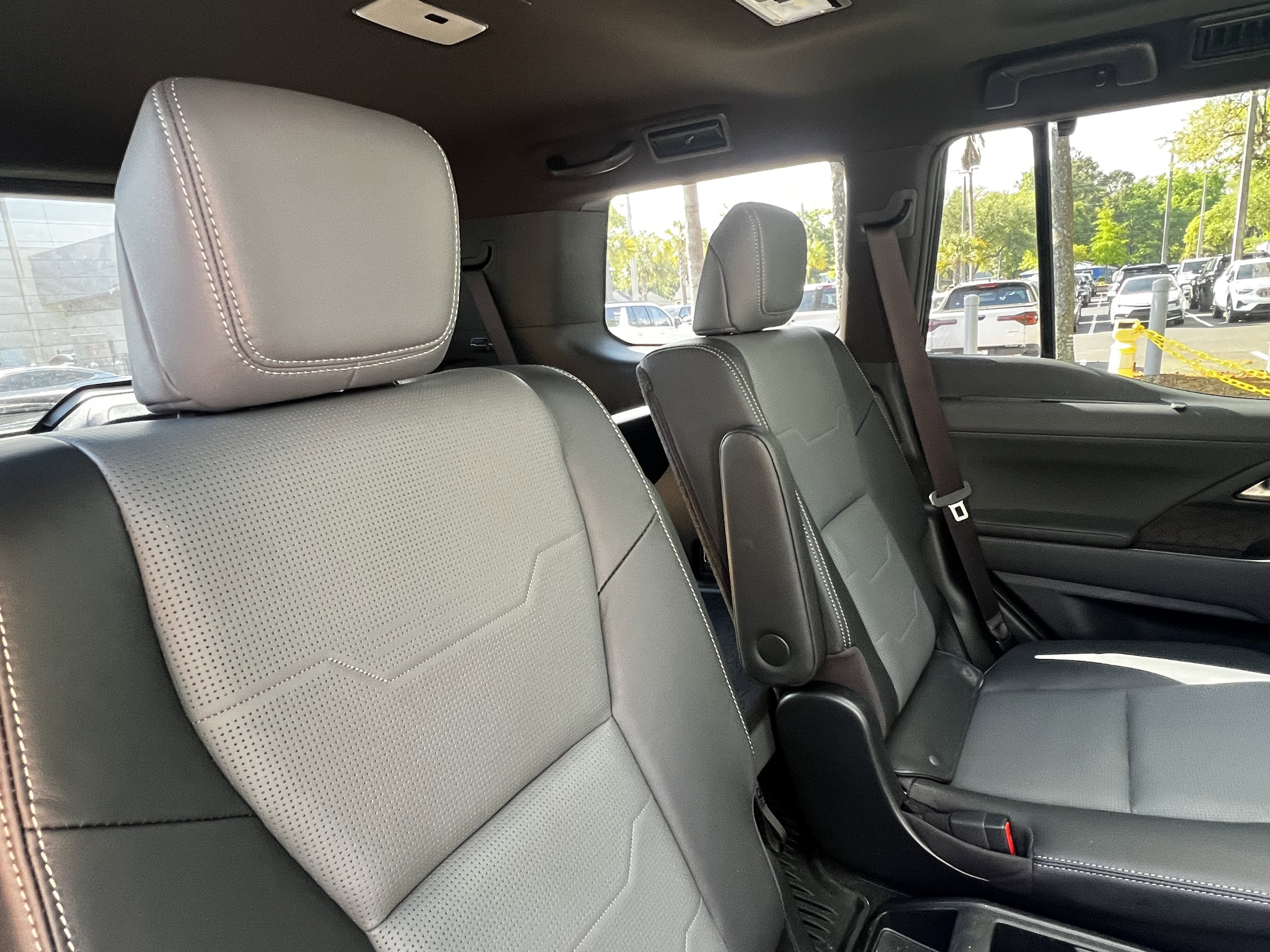 Used 2025 Lexus GX 550 w/ Accessory Package (2T) image 42