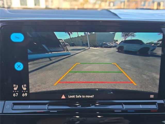 New 2026 Volkswagen Atlas Cross Sport SE image 18