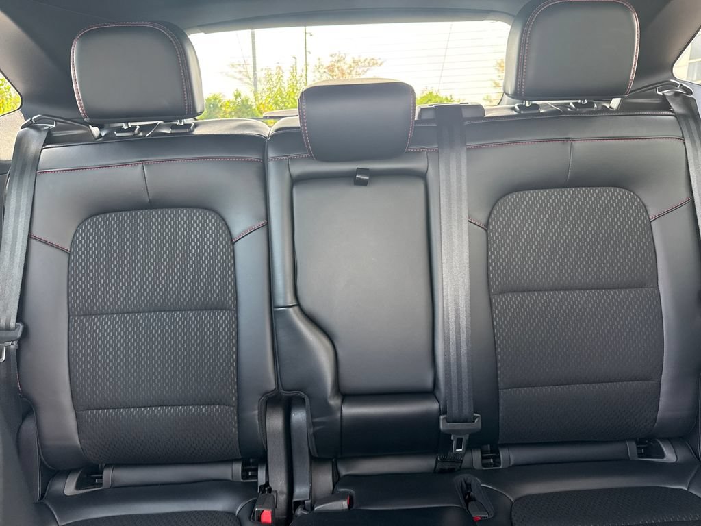 Used 2025 Ford Escape ST-Line FWD image 38
