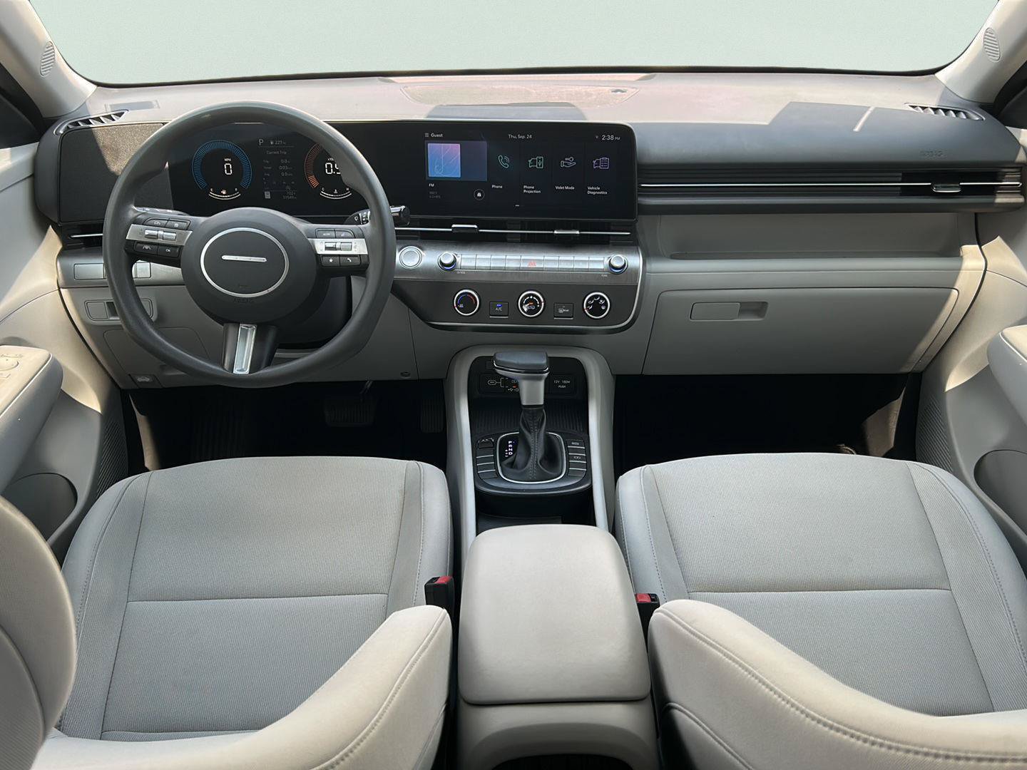 Used 2024 Hyundai Kona SE FWD image 14