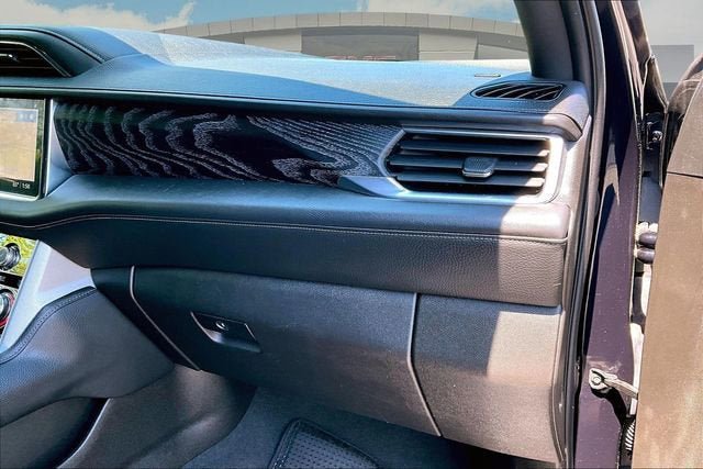 Certified 2021 GMC Yukon Denali w/ Denali Ultimate Package AWD/4WD image 16