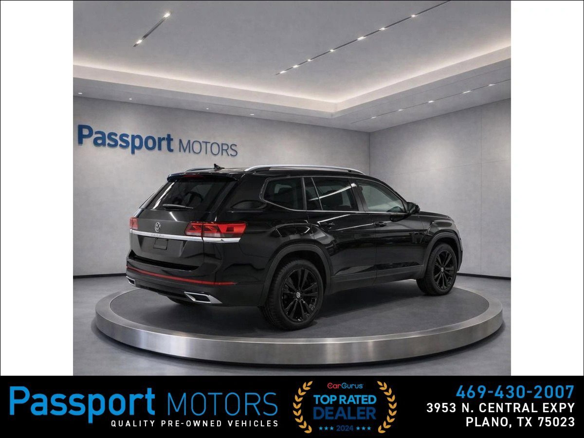 Used 2023 Volkswagen Atlas SE w/ Panoramic Sunroof Package FWD image 4