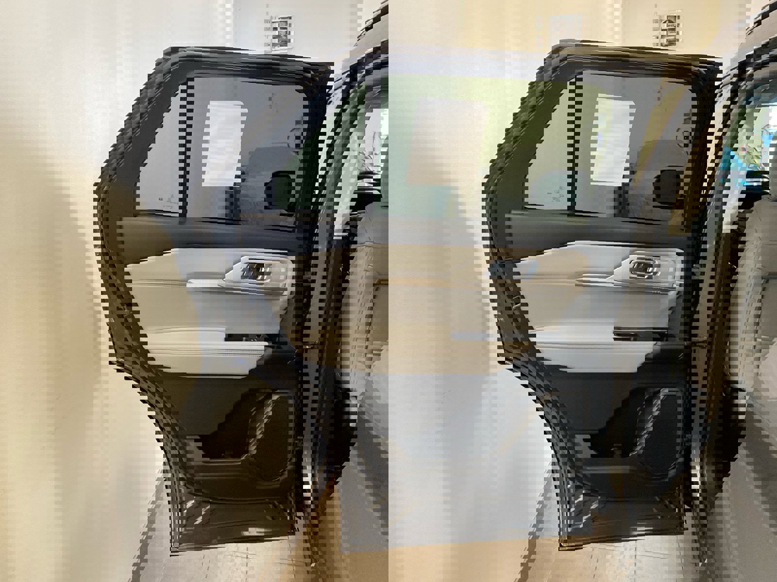 New 2026 Ford Explorer Active w/ Active Comfort Package image 17