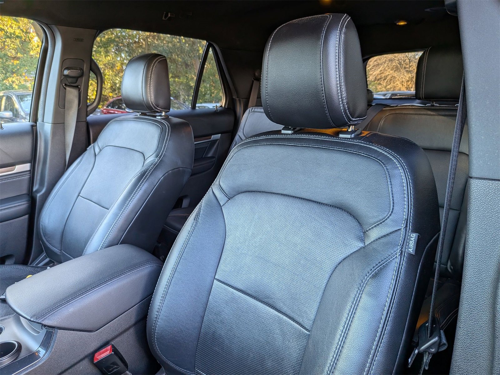 Used 2018 Ford Explorer Limited w/ Ford Safe & Smart Package image 15