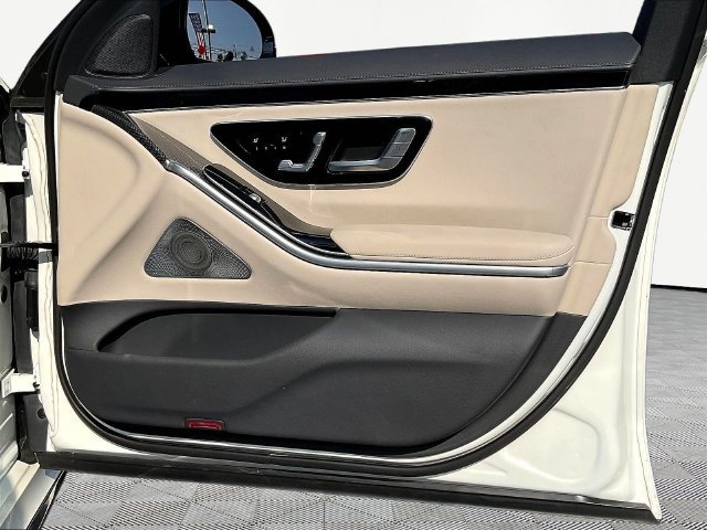 Used 2023 Mercedes-Benz S 500 4MATIC image 29