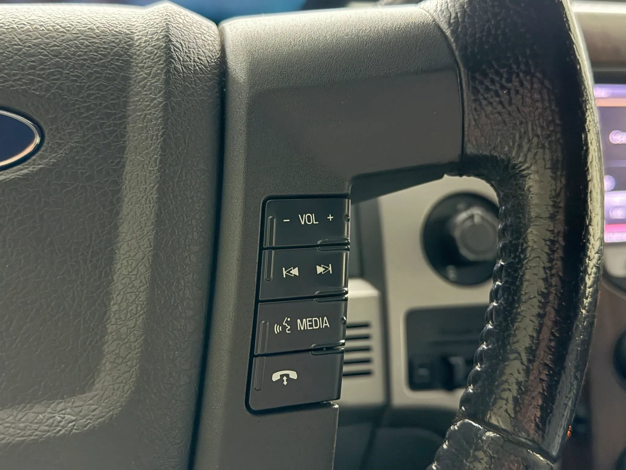 Used 2013 Ford F150 Lariat AWD/4WD image 19
