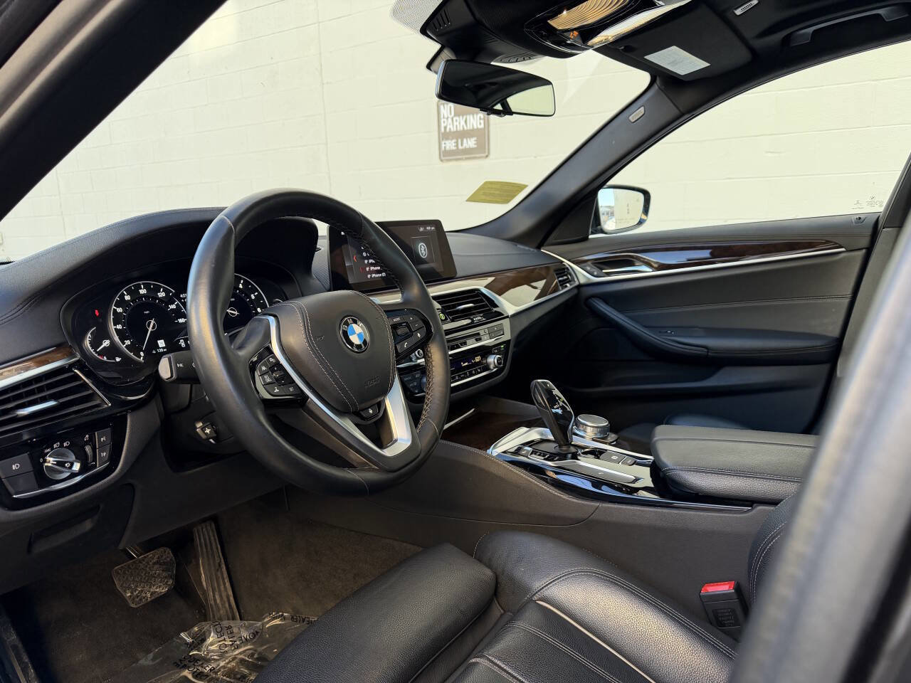 Used 2018 BMW 540i xDrive image 12
