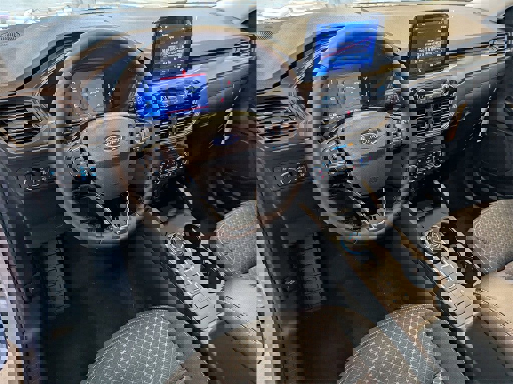 New 2026 Ford Escape Active w/ Cold Weather Package image 10