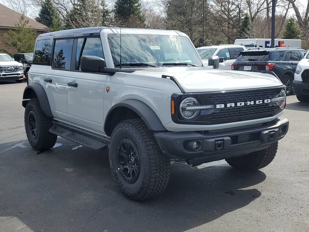 New 2026 Ford Bronco Badlands image 3