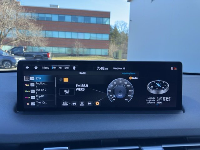 Used 2025 Genesis GV70 2.5T image 12