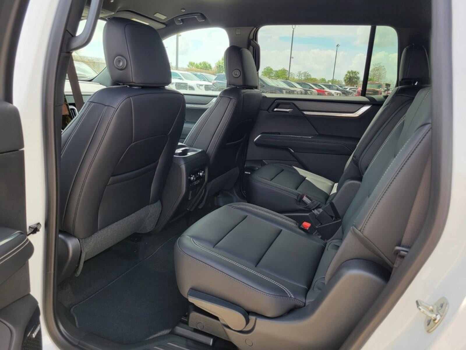 New 2026 GMC Acadia Elevation w/ Elevation Premium Package FWD image 28