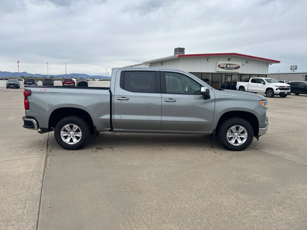 New 2026 Chevrolet Silverado 1500 LT w/ Leather Package AWD/4WD image 7